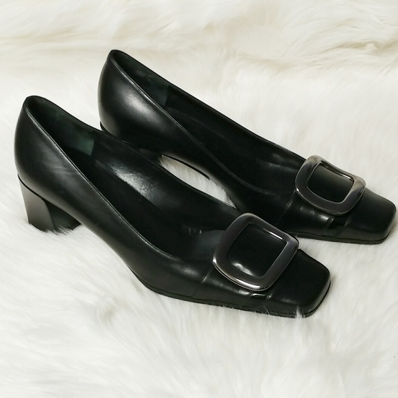 COPY - Bruno Magli Black Silver Buckle Pumps SZ 7B - Picture 1 of 5